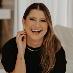 Aline Belo